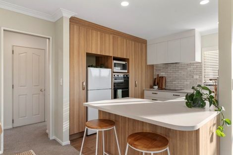 Photo of property in 1 Sutherland Avenue, Mount Maunganui, 3116