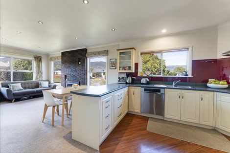 Photo of property in 22 Tennyson Crescent, Stoke, Nelson, 7011