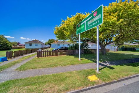 Photo of property in 30 Waihi Road, Hawera, 4610