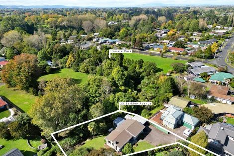 Photo of property in 23 Berkley Avenue, Hillcrest, Hamilton, 3216