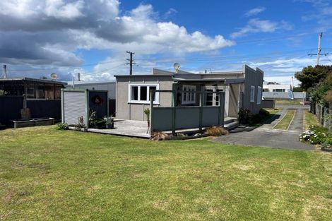 Photo of property in 125 Seabury Avenue, Foxton Beach, Foxton, 4815