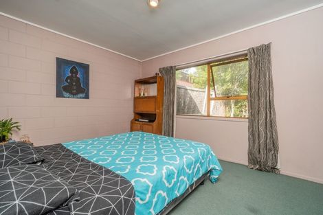 Photo of property in 13 Wirihana Road, Titirangi, Auckland, 0604