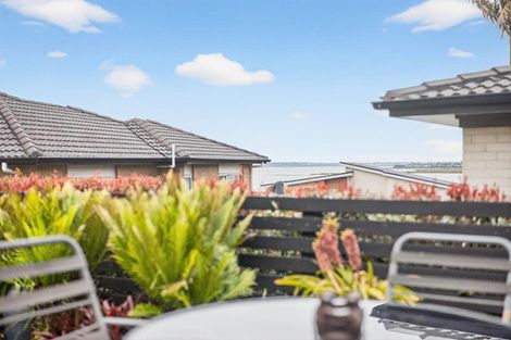 Photo of property in 1/12 Bannings Way, Hobsonville, Auckland, 0618