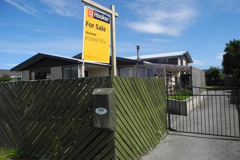 Photo of property in 12 Timaru Road, Waimate, 7924