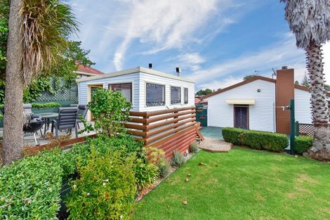 Photo of property in 10 Buller Crescent, Manurewa, Auckland, 2102