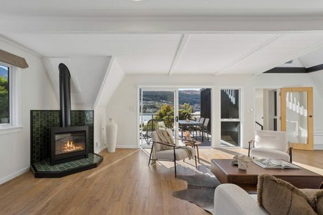 Photo of property in 696 Peninsula Road, Kelvin Heights, Queenstown, 9300