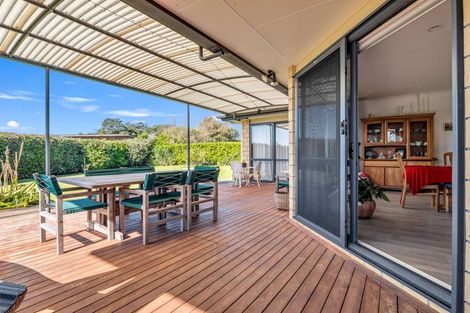 Photo of property in 137 Colombo Road, Waiuku, 2123