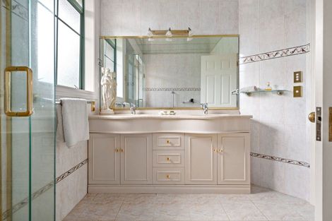 Photo of property in 17 Te Puroa Place, Huntington, Hamilton, 3210