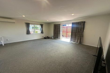 Photo of property in 15a Te Atatu Road, Te Atatu South, Auckland, 0610
