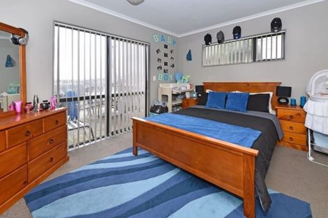 Photo of property in 158 Keri Vista Rise, Papakura, 2110