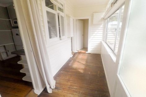 Photo of property in 14 Wright Street, Mount Cook, Wellington, 6021