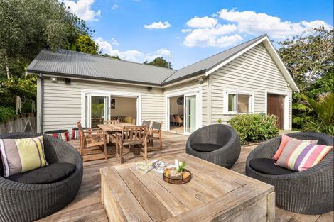 Photo of property in 57 Buckleton Road, Tawharanui Peninsula, Matakana, 0986