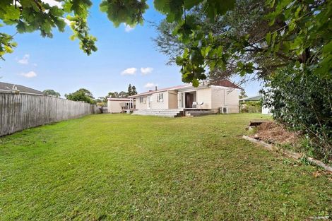 Photo of property in 10 Harry Ward Place, Henderson, Auckland, 0610