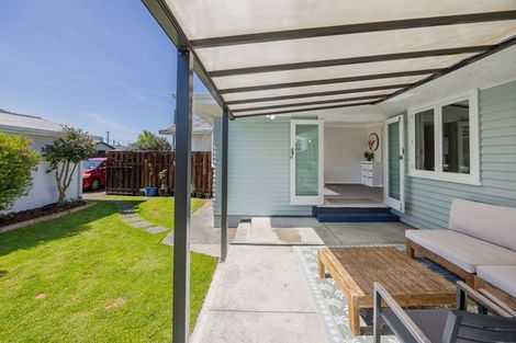 Photo of property in 2/27 Trevelyan Street, Onekawa, Napier, 4110