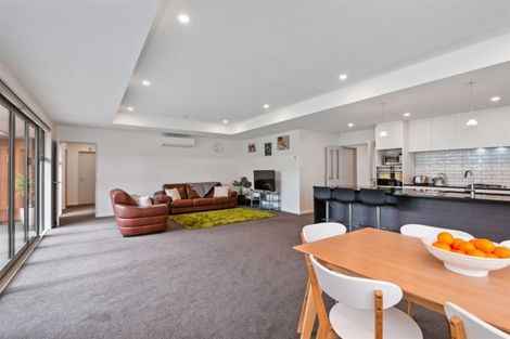 Photo of property in 27 Davaar Crescent, Broomfield, Christchurch, 8042