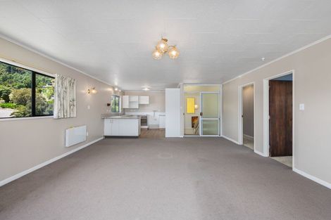 Photo of property in 62 Waikawa Road, Picton, 7220