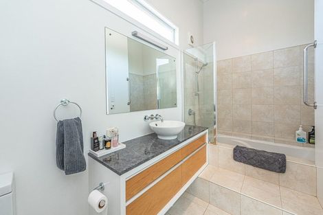 Photo of property in 16 Turere Place, Otamatea, Whanganui, 4501