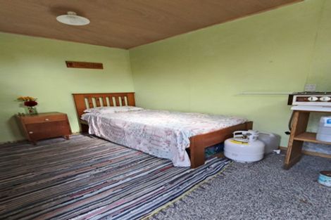 Photo of property in 16 Moore Street, Milton, 9220