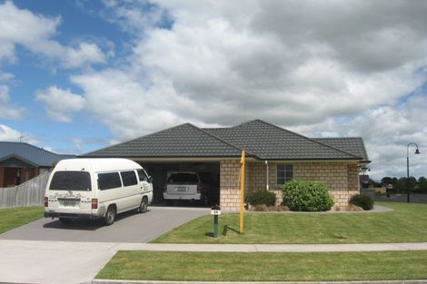 Photo of property in 25 Oaklands Drive, Cambridge, 3434