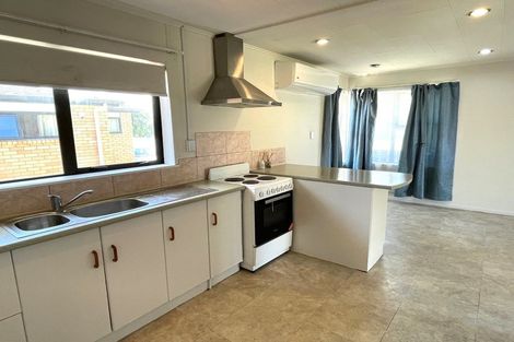 Photo of property in 523 Massey Road, Mangere, Auckland, 2022