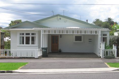 Photo of property in 1/14 Hastings Parade, Devonport, Auckland, 0624