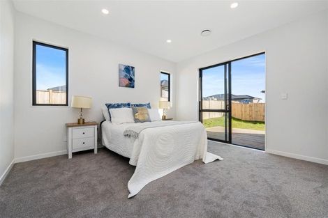 Photo of property in 28 Booker Drive, Tuakau, 2121