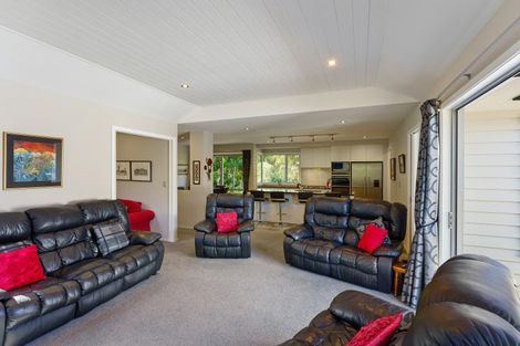 Photo of property in 23 Petrel Close, Paraparaumu Beach, Paraparaumu, 5032