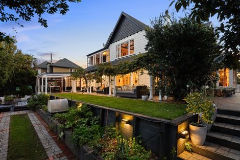 Photo of property in 31 Haronga Road, Inner Kaiti, Gisborne, 4010