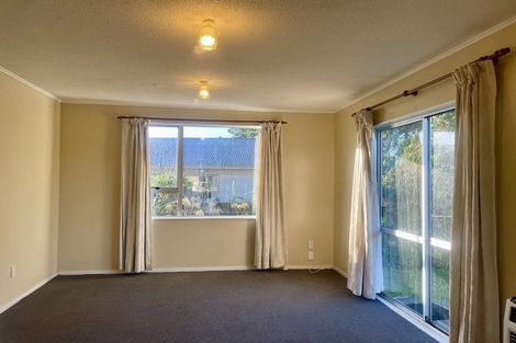 Photo of property in 11 Mossburn Grove, Kelson, Lower Hutt, 5010