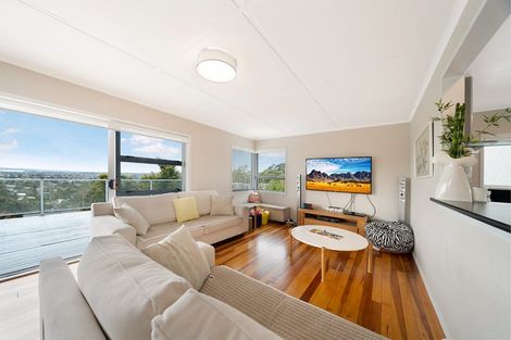 Photo of property in 229 Golf Road, Titirangi, Auckland, 0604