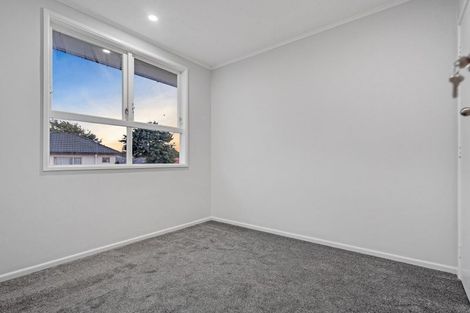 Photo of property in 15 Burbridge Road, Favona, Auckland, 2024