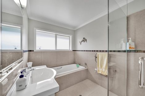 Photo of property in 38 Manawapou Road, Hawera, 4610