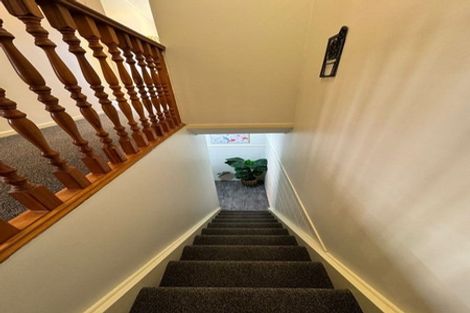 Photo of property in 7 Golf Road, New Lynn, Auckland, 0600