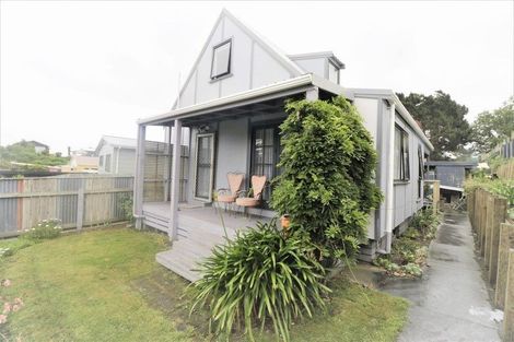 Photo of property in 23 Manuka Street, Castlecliff, Whanganui, 4501