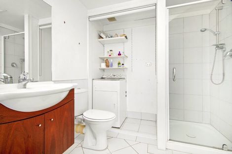 Photo of property in 275u2 Karaka Bay Road, Karaka Bays, Wellington, 6022