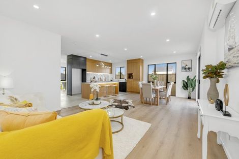 Photo of property in 35 Kaitiaki Drive, Clarks Beach, 2122