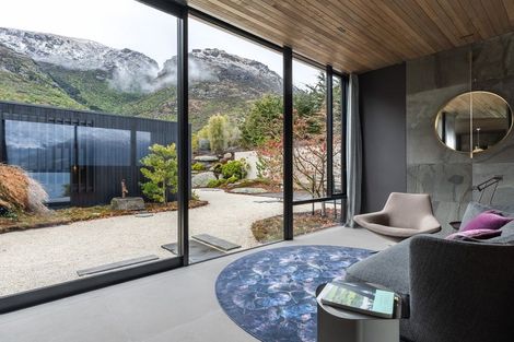 Photo of property in 32 Vista Terrace, Wye Creek, Queenstown, 9371