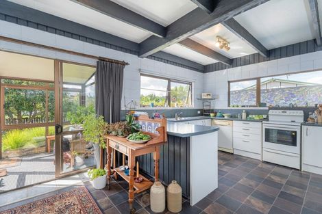 Photo of property in 58 Cook Drive, Whitianga, 3510