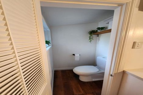 Photo of property in 23d Maida Vale Road, Roseneath, Wellington, 6011