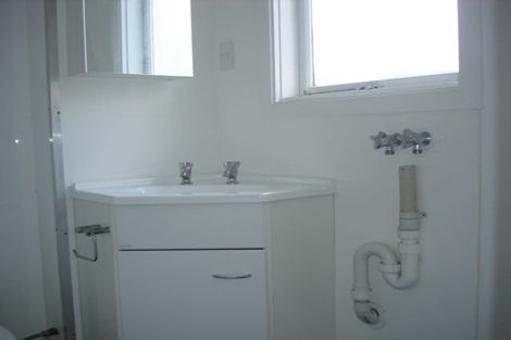 Photo of property in Milford Court Flats, 515u9 Adelaide Road, Berhampore, Wellington, 6023