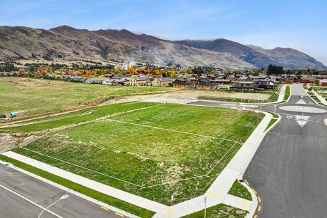 Photo of property in 32 Deans Drive, Wanaka, 9382