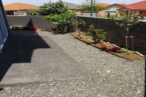 Photo of property in 3/1 Gracechurch Drive, Flat Bush, Auckland, 2016