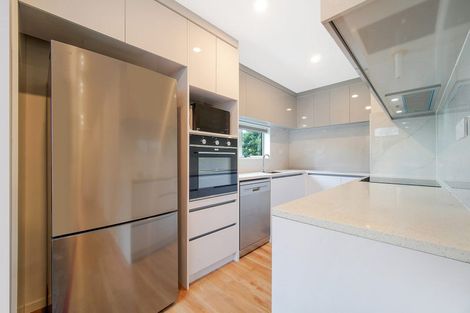Photo of property in 33a Riverhills Avenue, Pakuranga Heights, Auckland, 2010