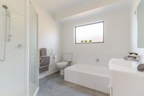 Photo of property in 23 Charles Street, Carterton, 5713