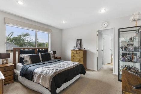 Photo of property in 76 Kaipatiki Road, Glenfield, Auckland, 0629