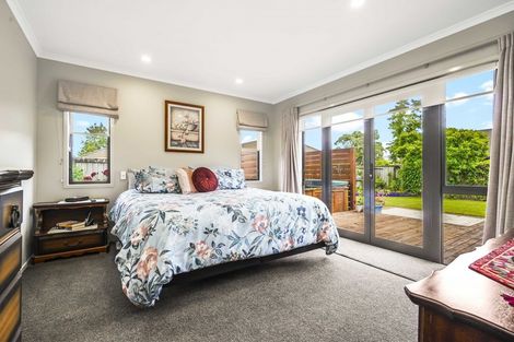 Photo of property in 90 Saint James Drive, Huntington, Hamilton, 3210