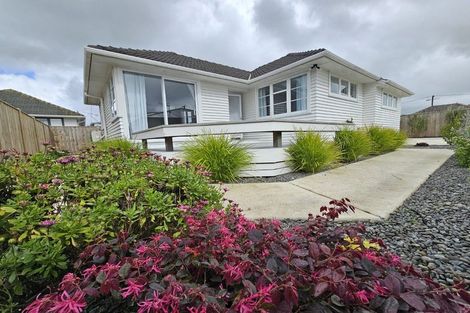 Photo of property in 24 Winchester Street, Levin, 5510