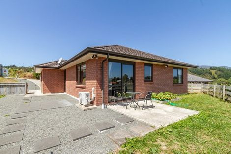 Photo of property in 78 Sunstone Crescent, Timberlea, Upper Hutt, 5018