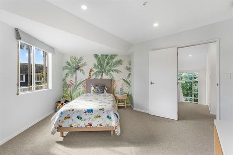 Photo of property in 1/6 Campbell Road, Takapuna, Auckland, 0622