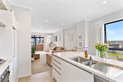 Photo of property in 162 Hobsonville Point Road, Hobsonville, Auckland, 0616